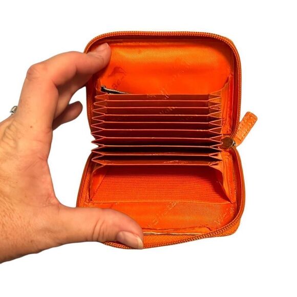 Walletbe ￼ small zip up wallet, orange - Picture 4 of 4